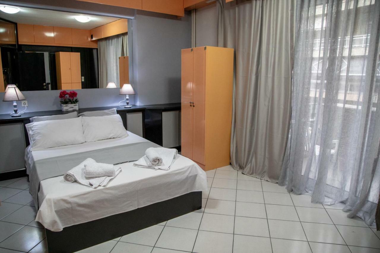Christine'S Downtown Suites Kavala Exterior foto