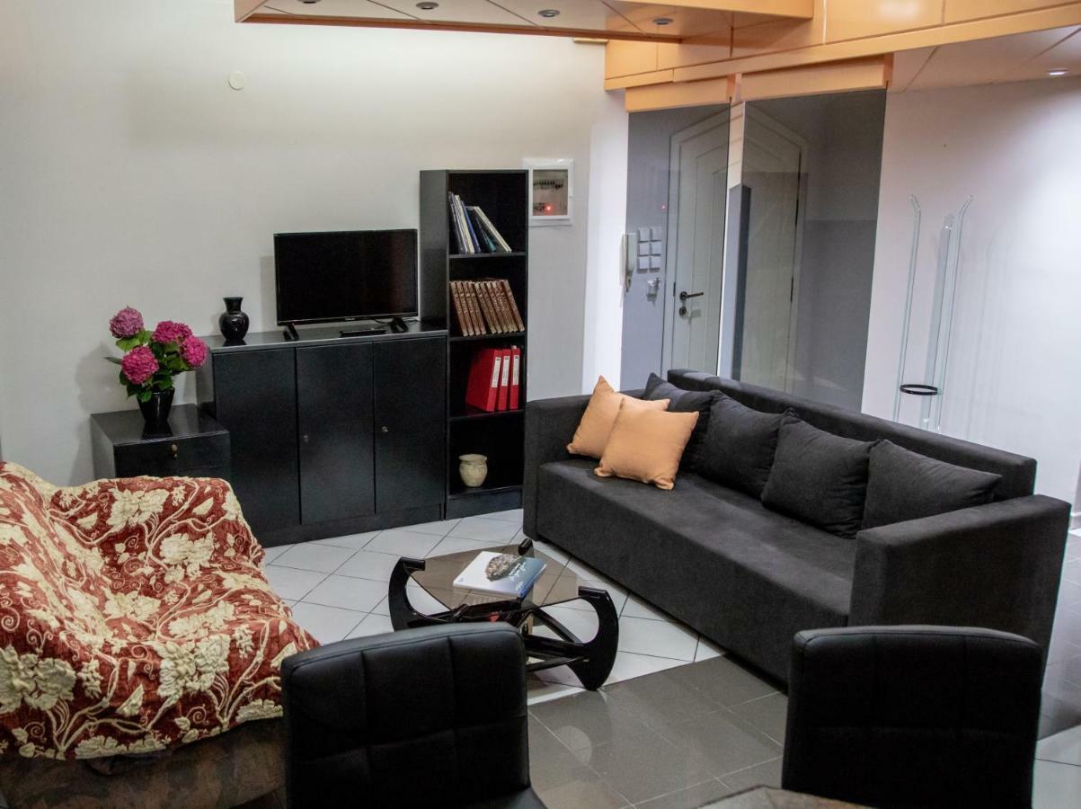 Christine'S Downtown Suites Kavala Exterior foto